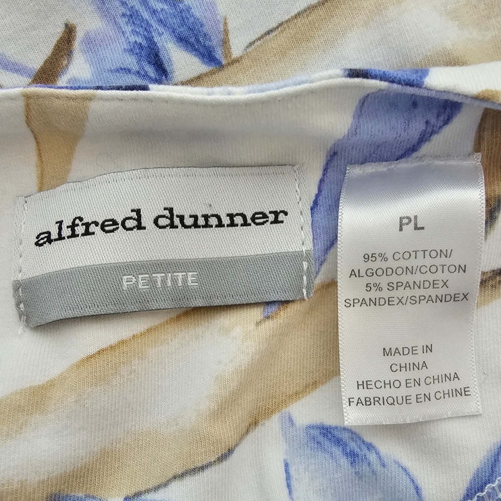NWOT Women's Alfred Dunner Floral Blouse - Picture 5 of 6